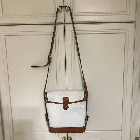 Vintage Dooney and Bourke white leather shoulder bag - Picture 4 of 5